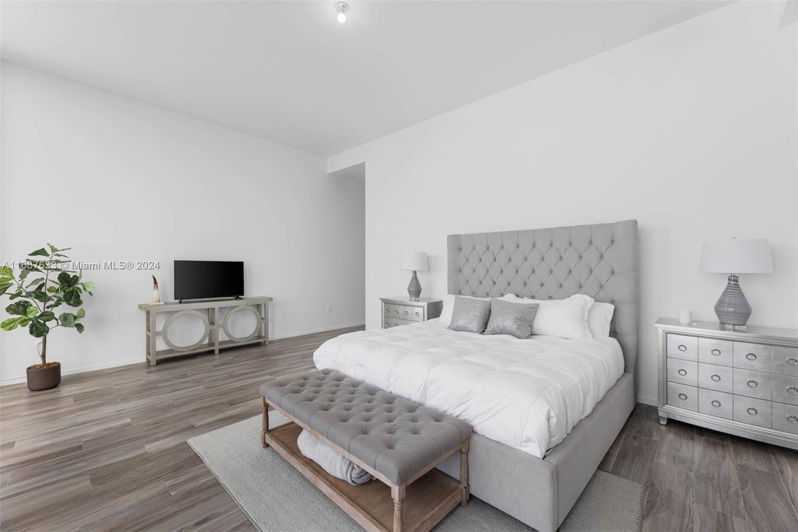 801 S Miami Ave Unit: PH5804