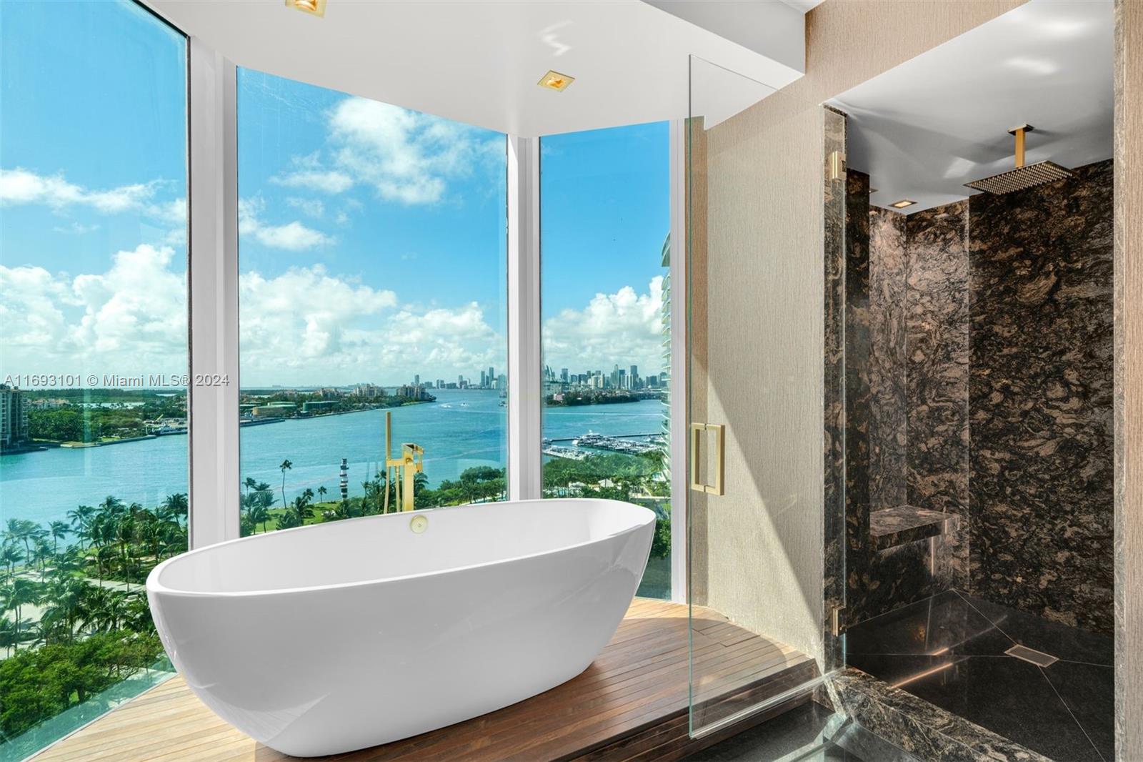 300 S Pointe Dr # 1501