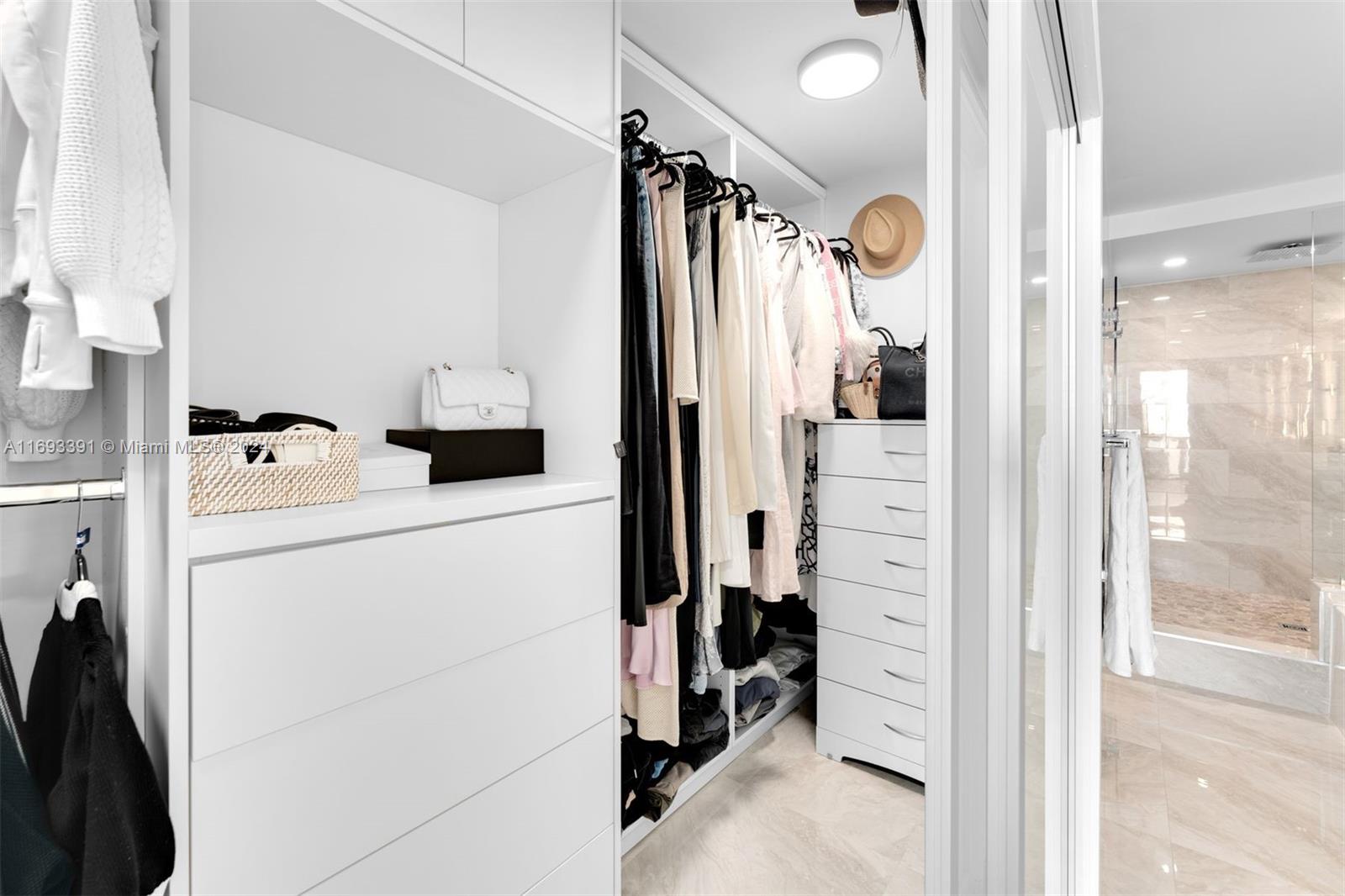 2401 Collins Ave Unit: 1510/1511