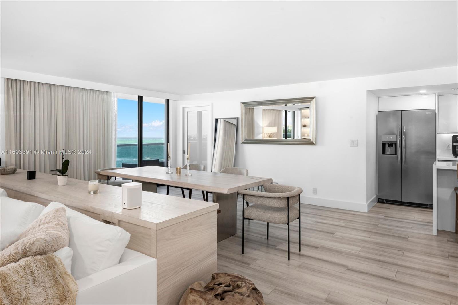 2401 Collins Ave Unit: 1510/1511
