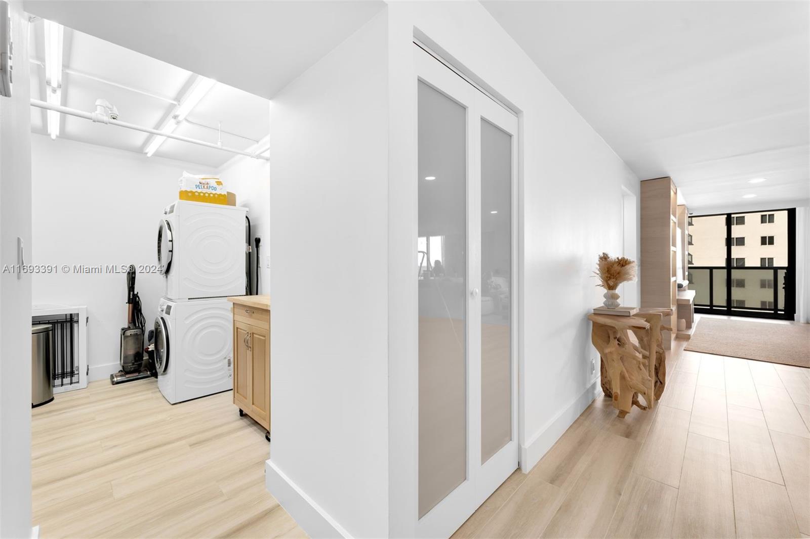 2401 Collins Ave Unit: 1510/1511