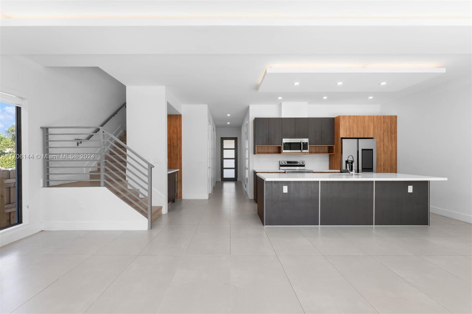 828 SW 30th St # 828