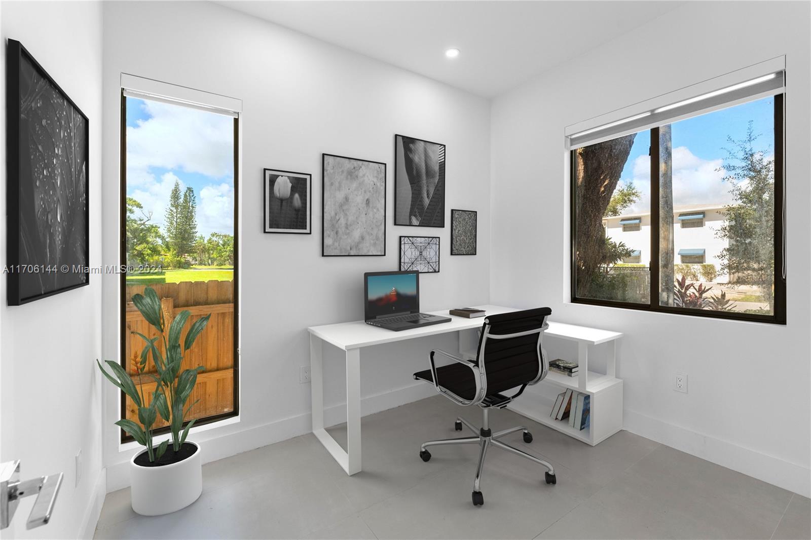 828 SW 30th St # 828