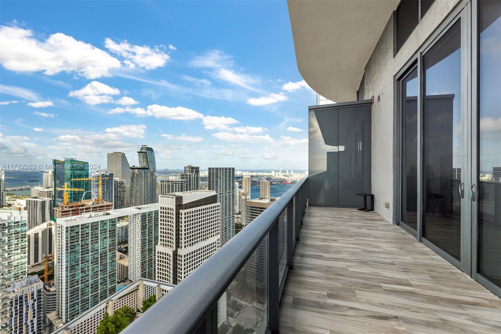 801 S Miami Ave Unit: PH5804