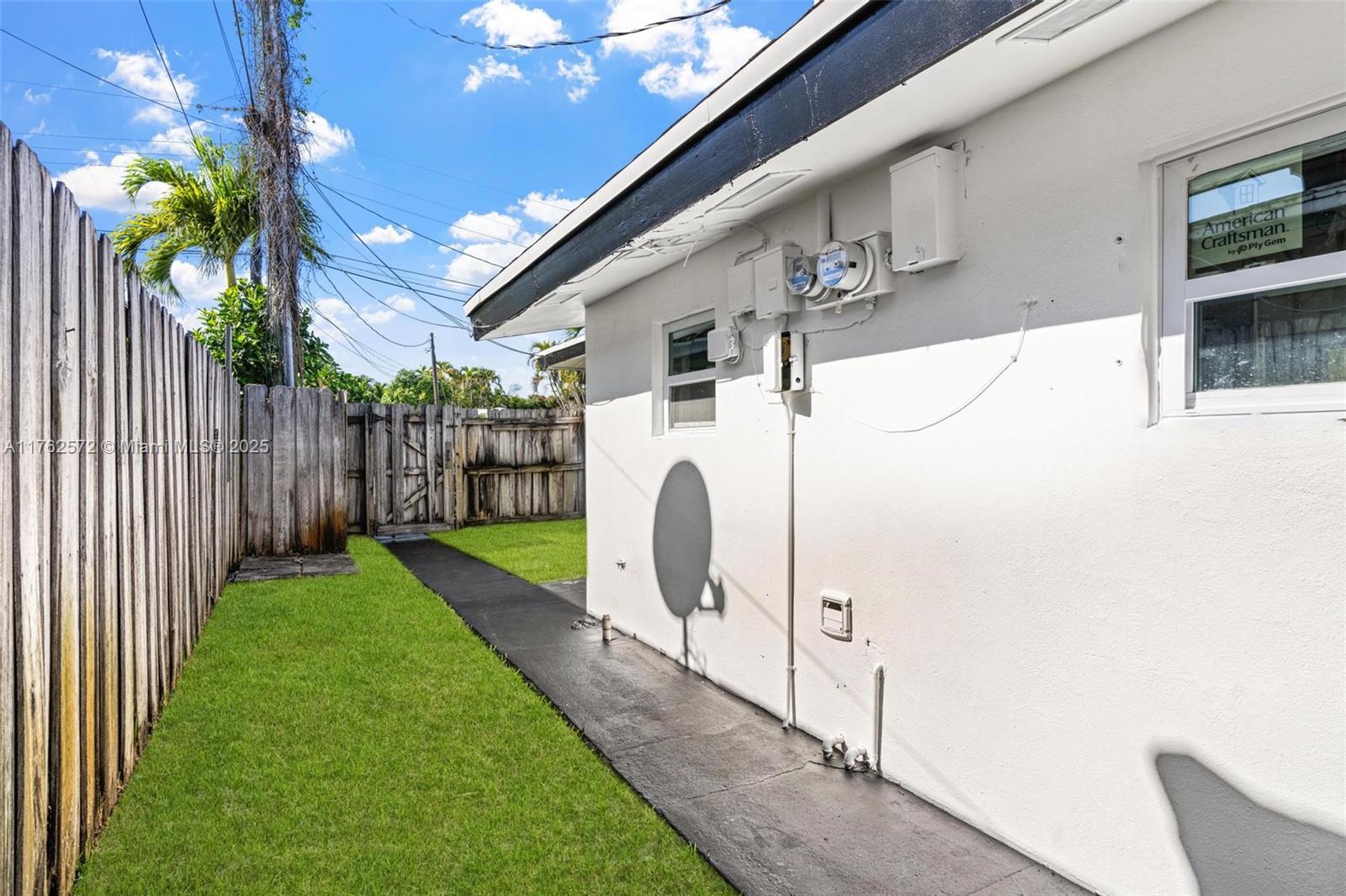 3468 NE 17th Ave # 1