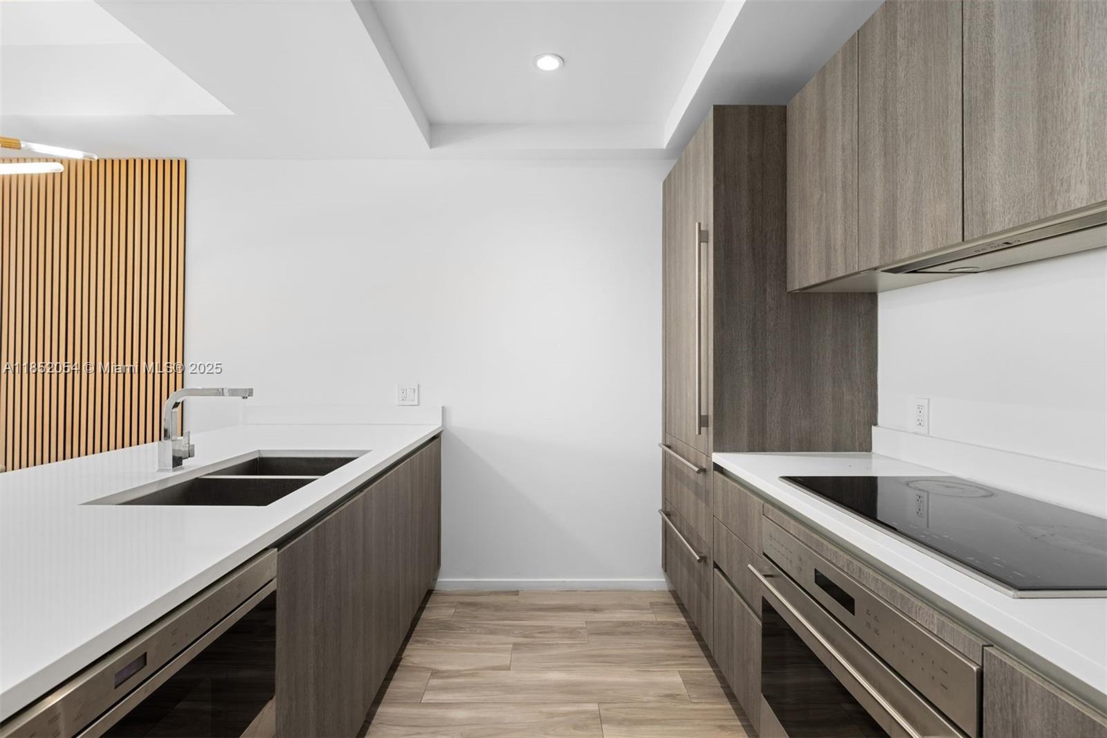 801 S Miami Ave Unit: 2102