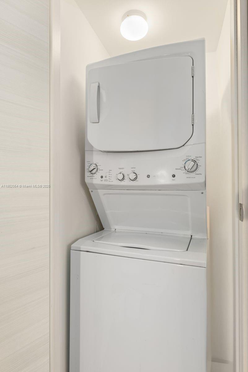 801 S Miami Ave Unit: 2102