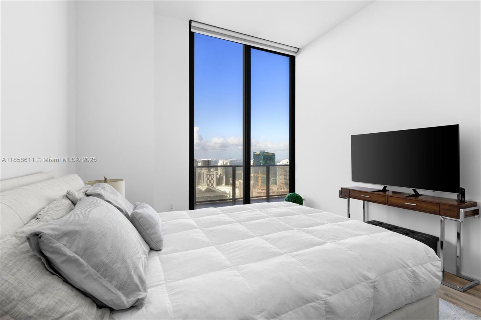 801 S Miami Ave Unit: 5804