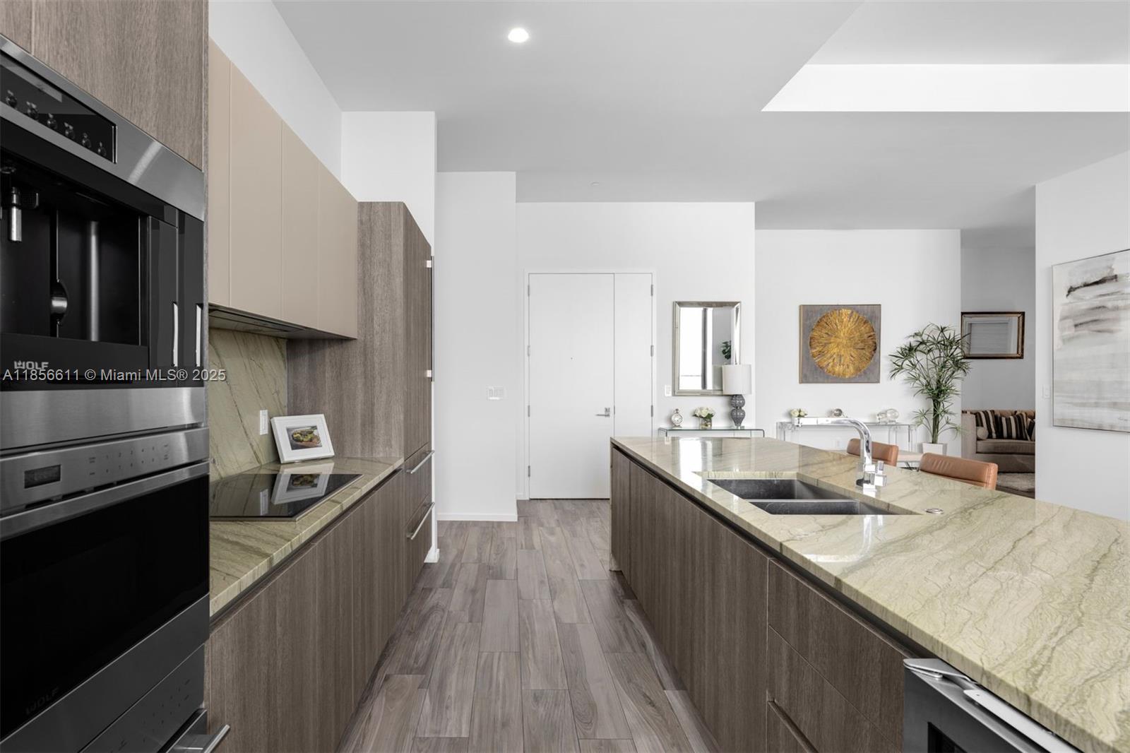 801 S Miami Ave Unit: 5804