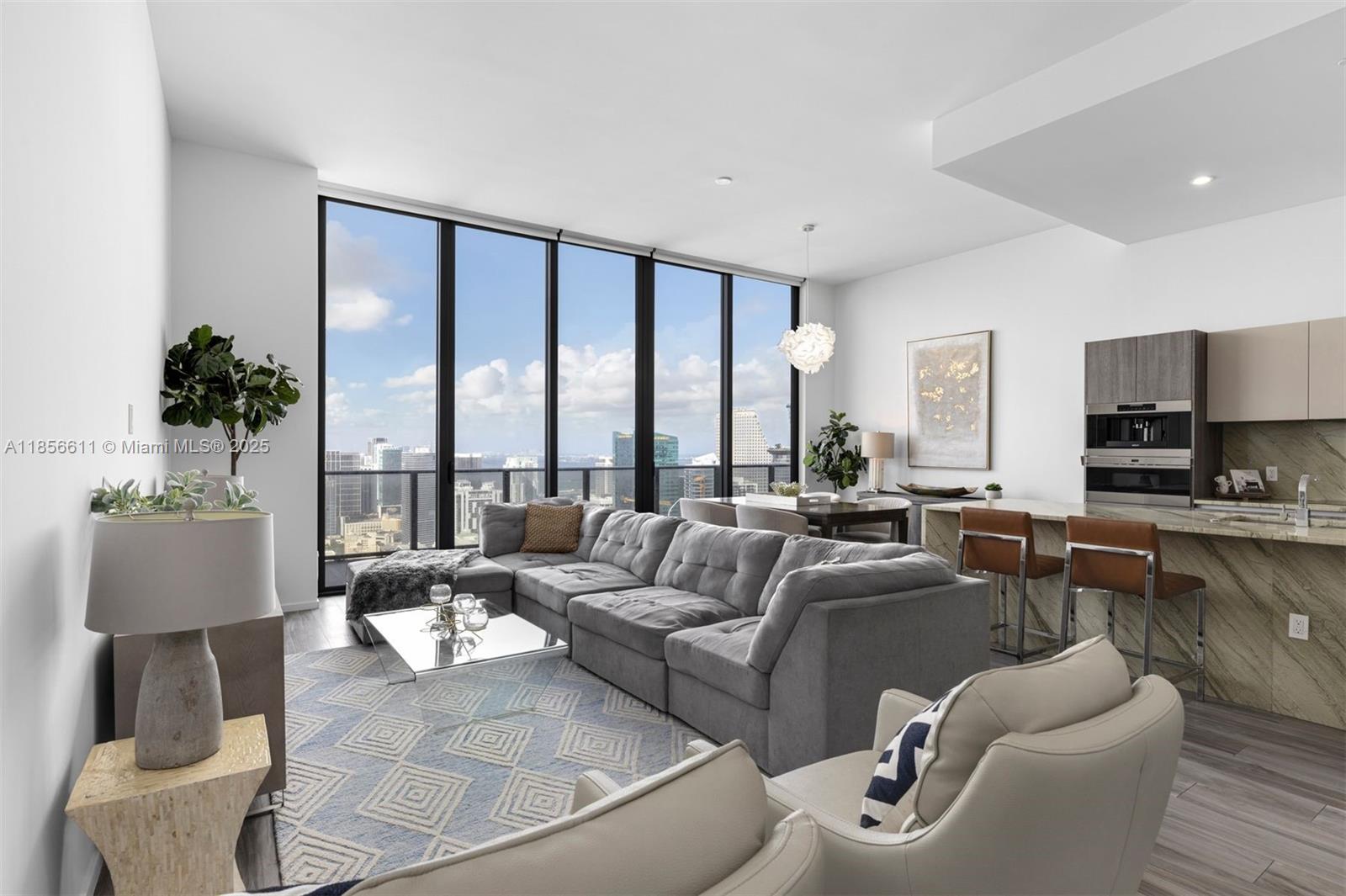 801 S Miami Ave Unit: 5804