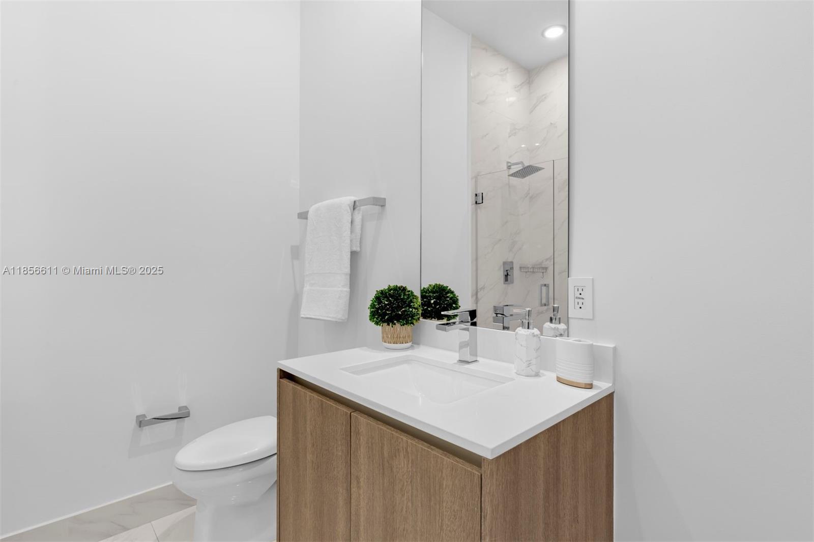 801 S Miami Ave Unit: 5804