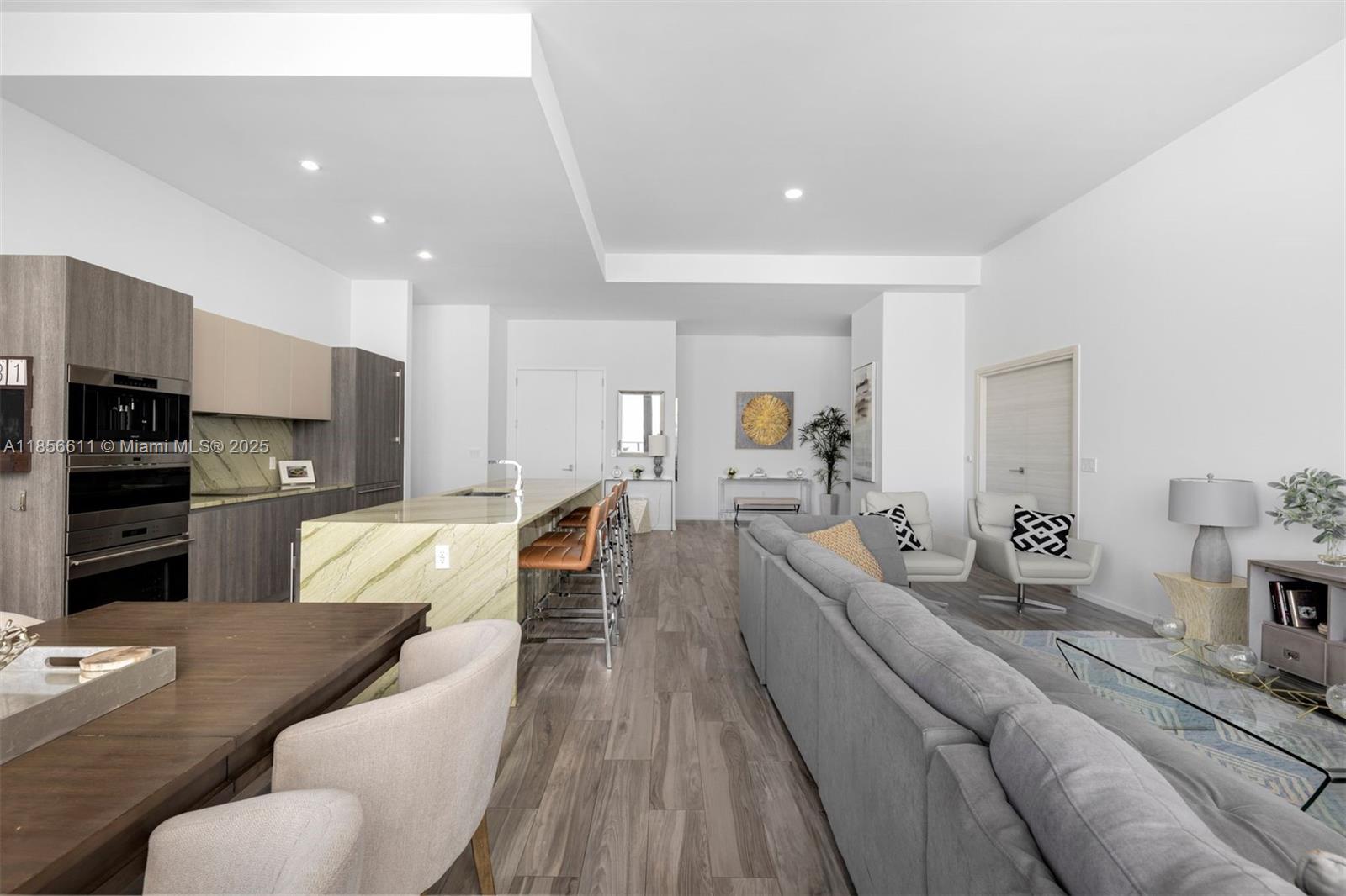 801 S Miami Ave Unit: 5804