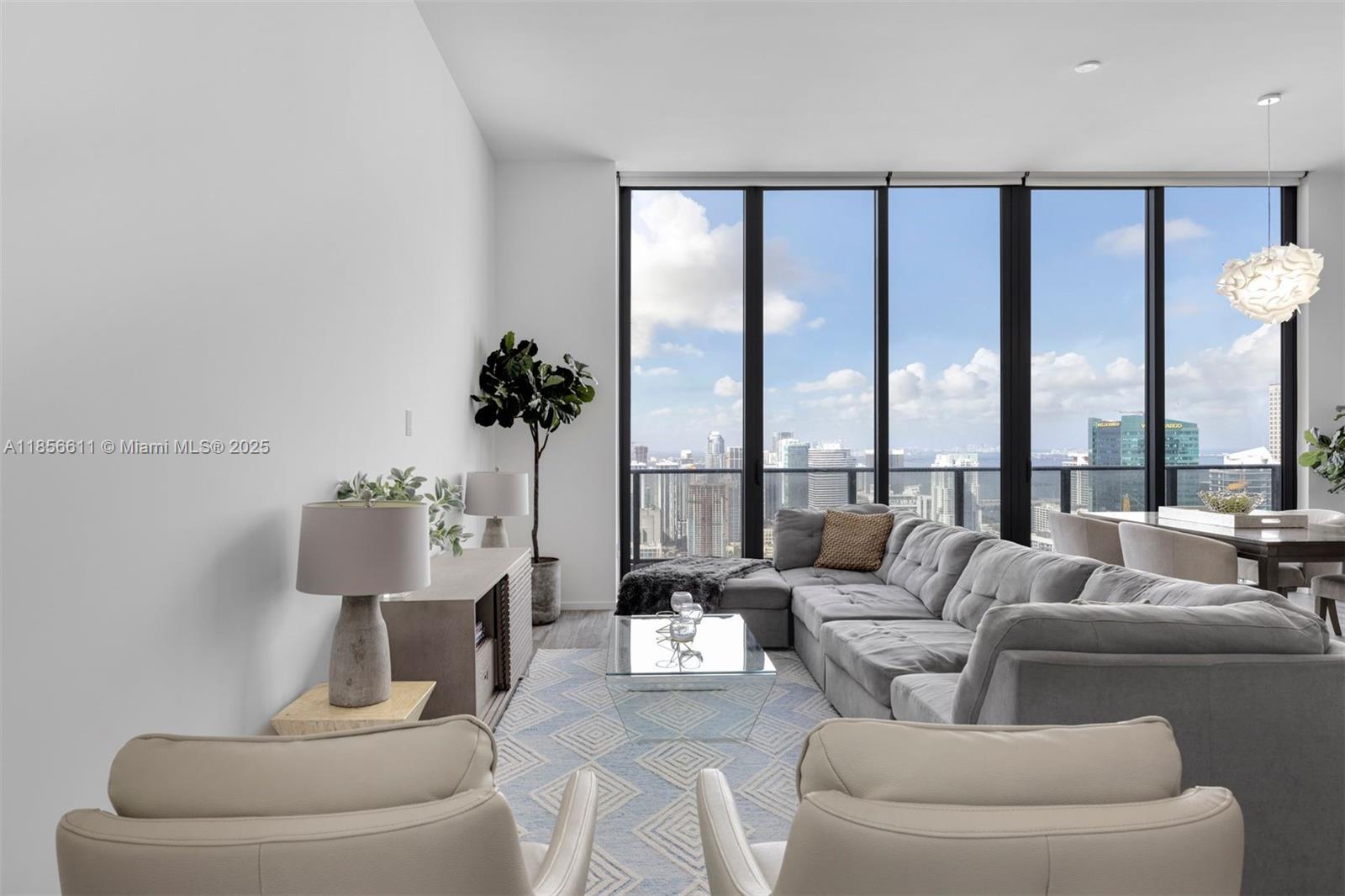 801 S Miami Ave Unit: 5804