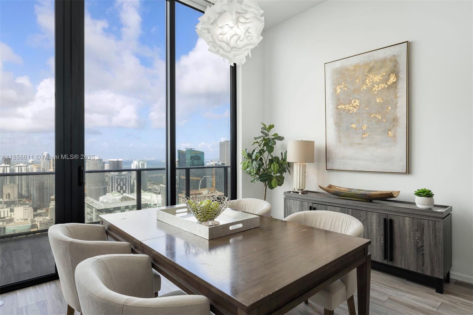 801 S Miami Ave Unit: 5804