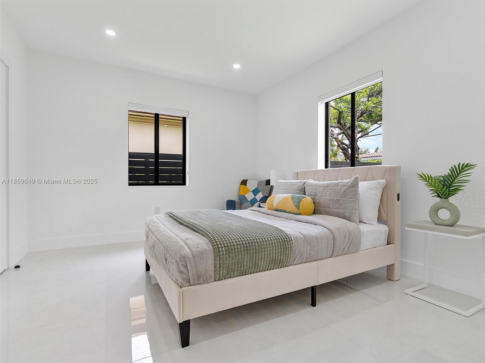 420 N Shore Dr