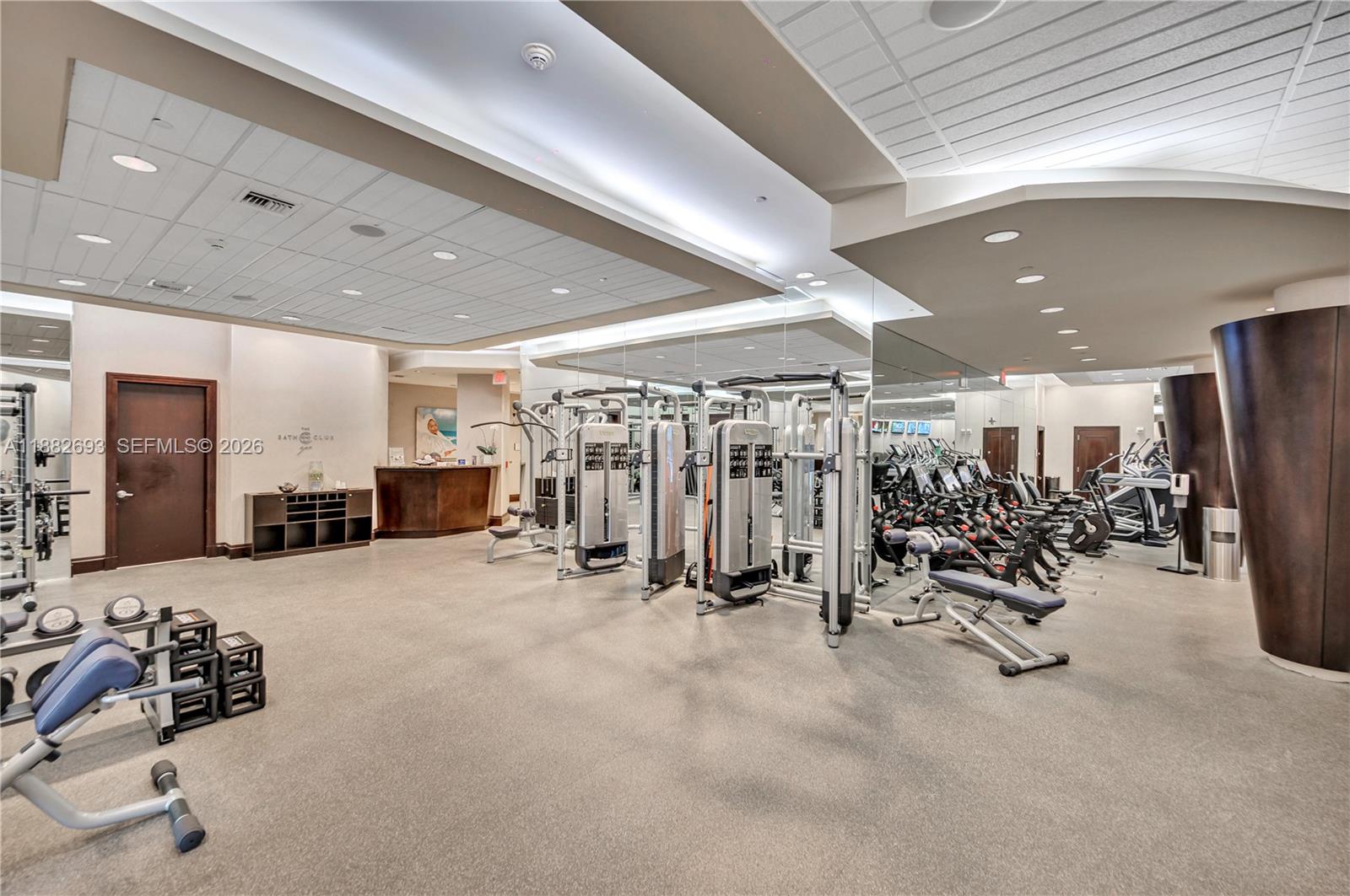 5959 Collins Ave # 701