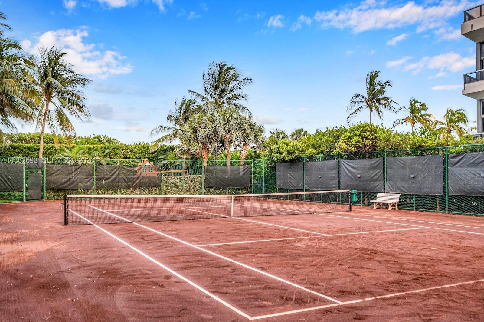 5959 Collins Ave # 701