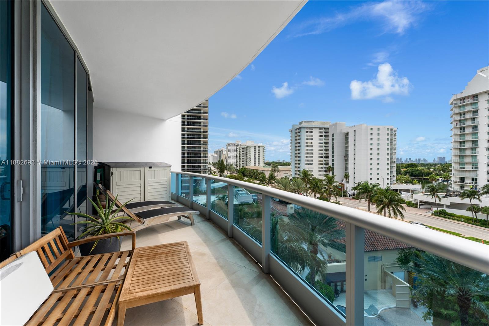 5959 Collins Ave # 701