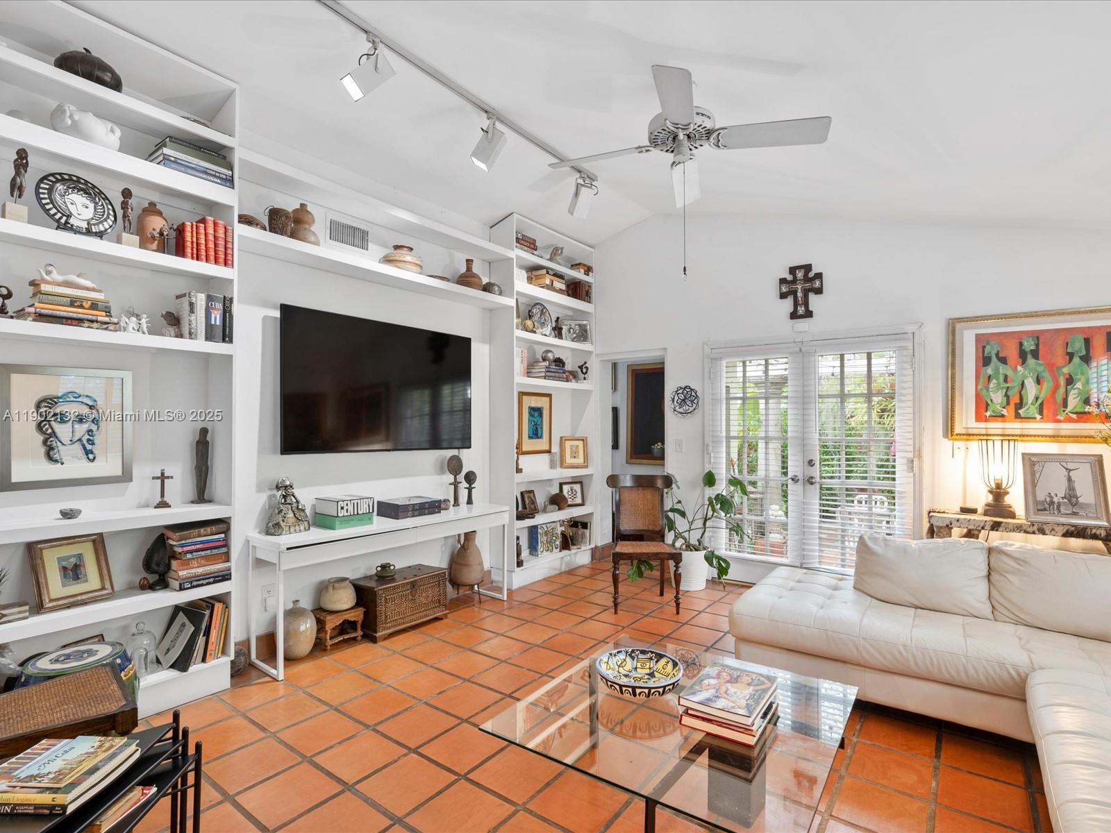 2700 SW 4th Ave, Miami