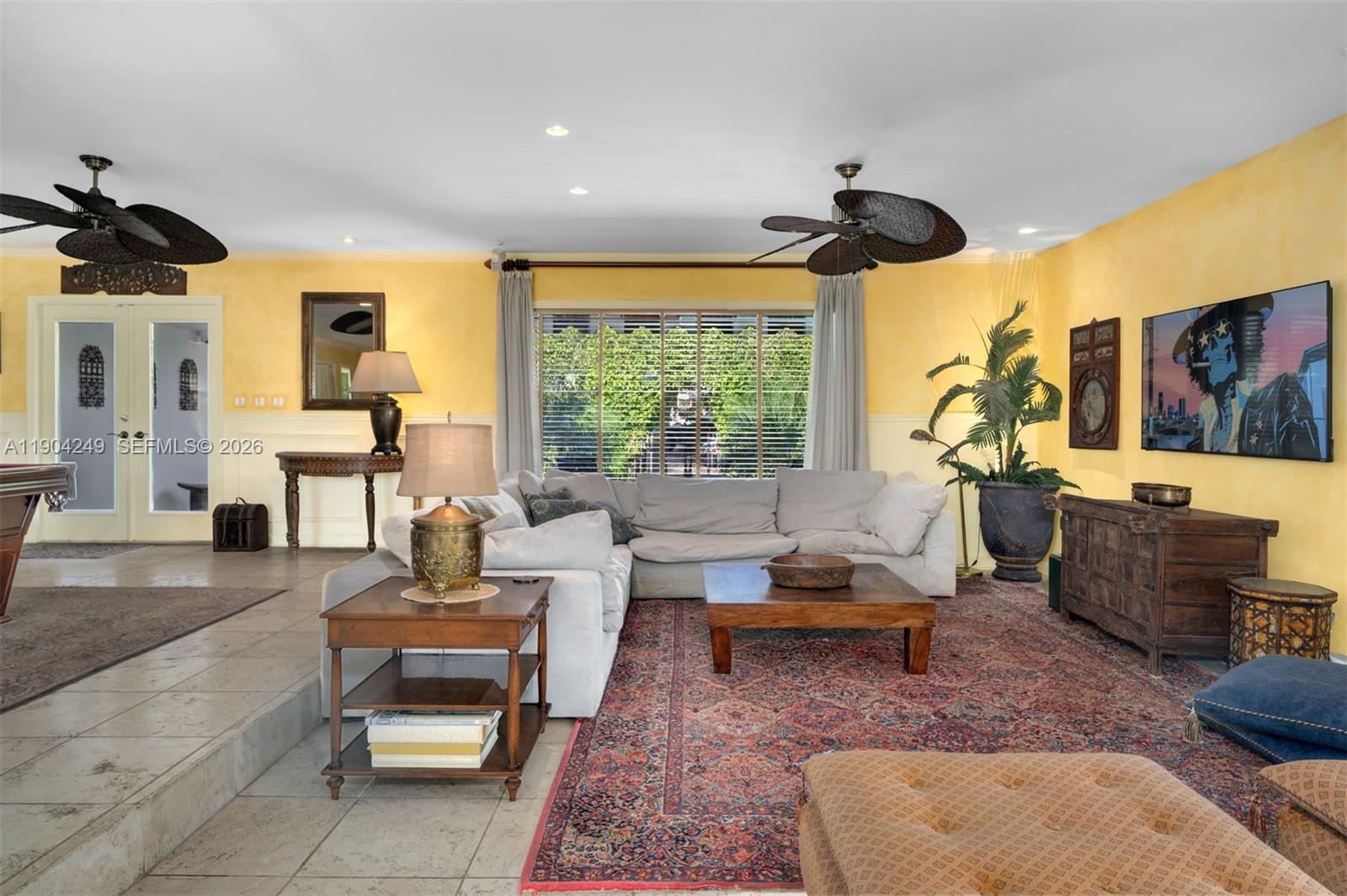 7975 Biscayne Point Cir