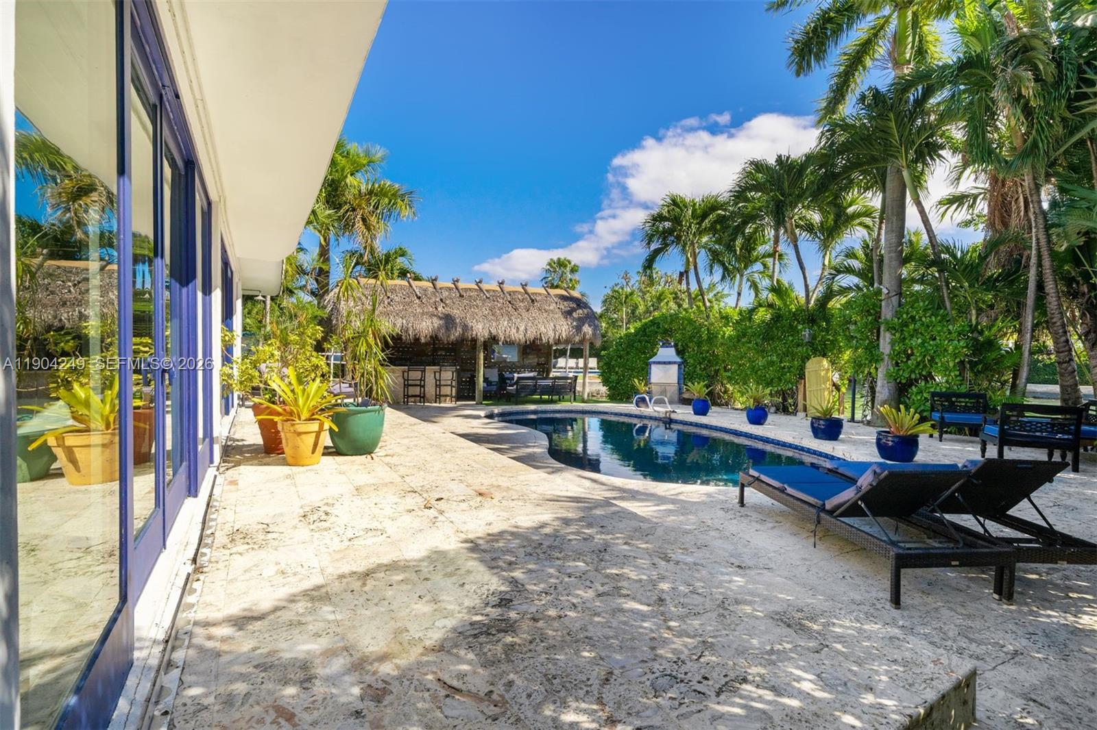 7975 Biscayne Point Cir