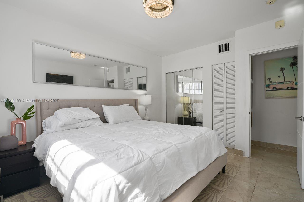 605 Euclid Ave # 105