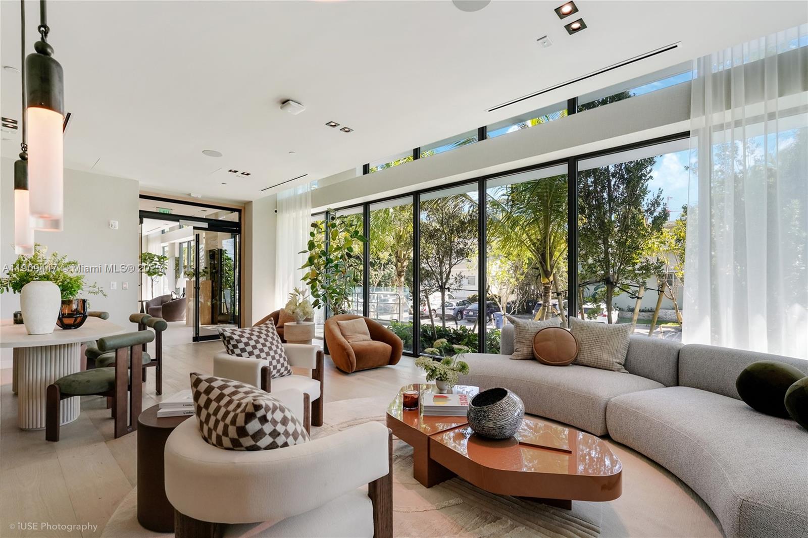 9901 W Bay Harbor Dr # 506