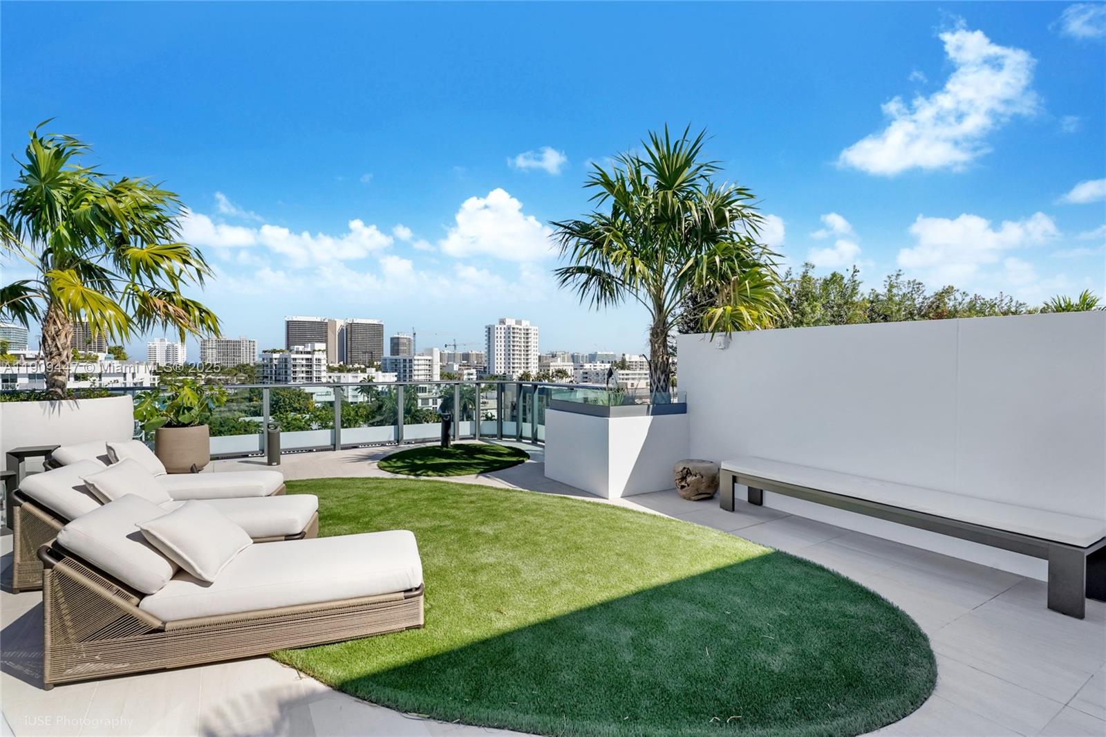 9901 W Bay Harbor Dr # 506