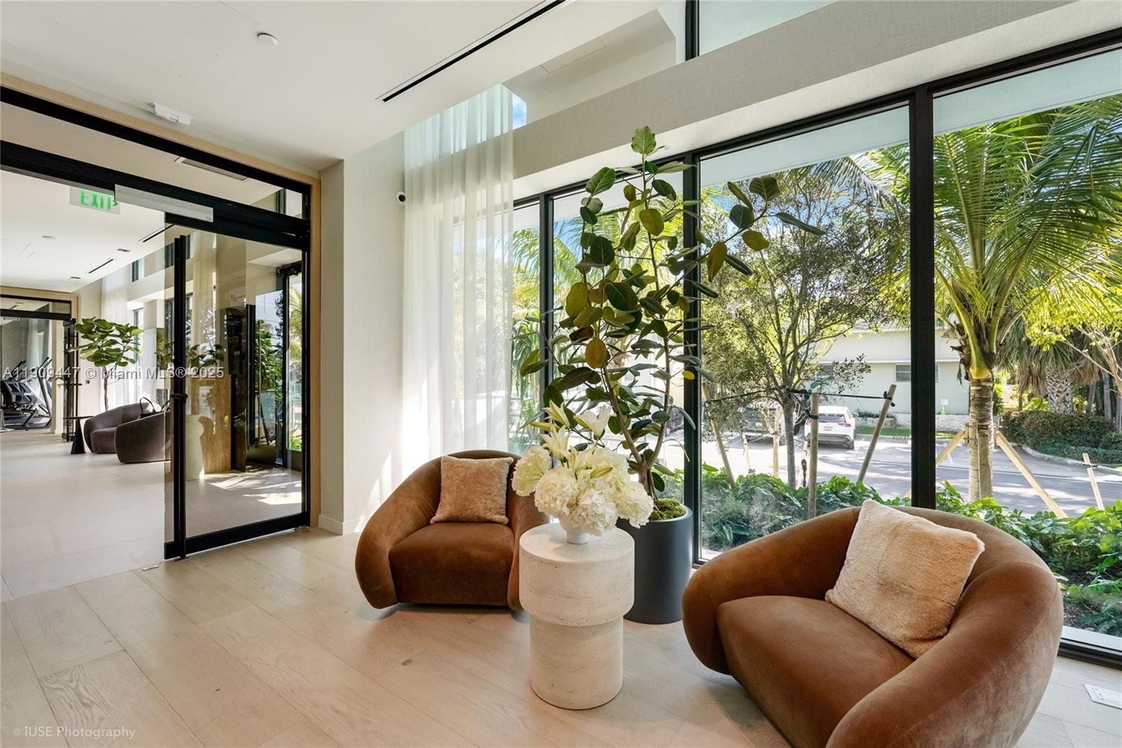 9901 W Bay Harbor Dr # 506