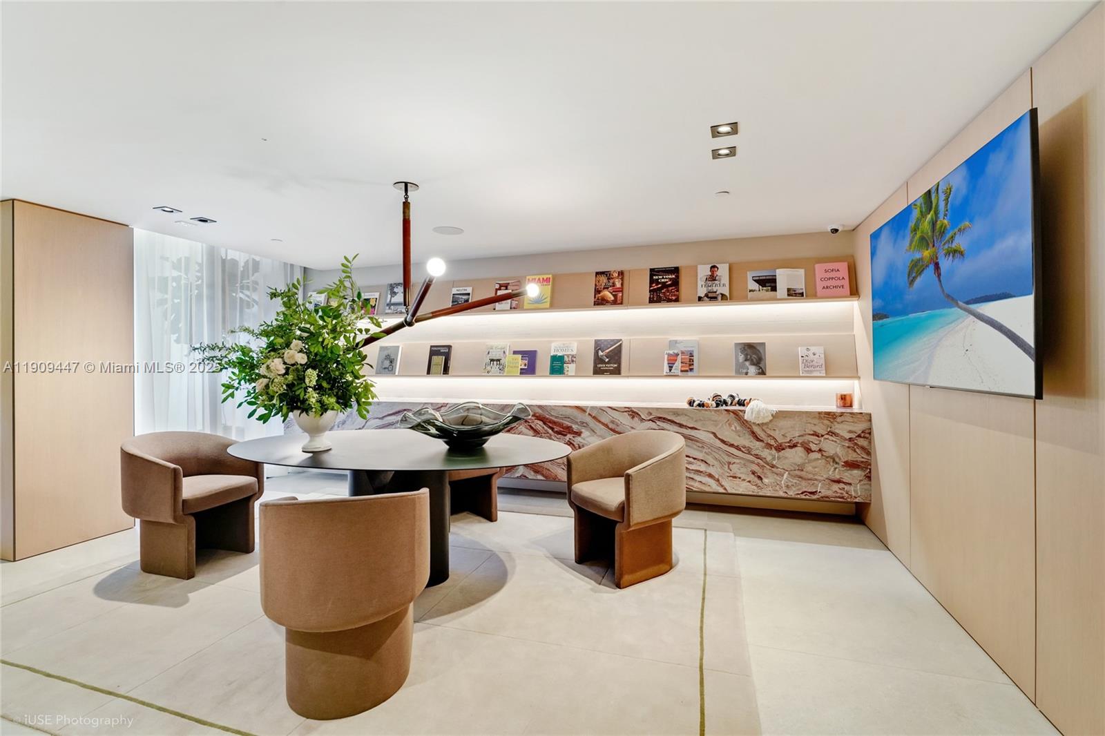 9901 W Bay Harbor Dr # 506