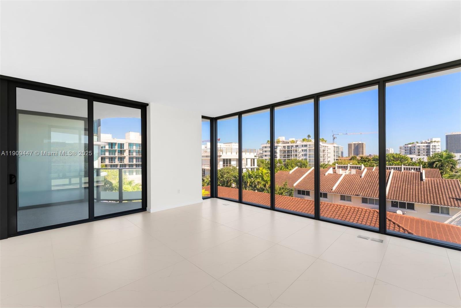 9901 W Bay Harbor Dr # 506