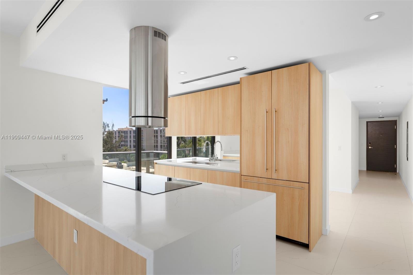 9901 W Bay Harbor Dr # 506