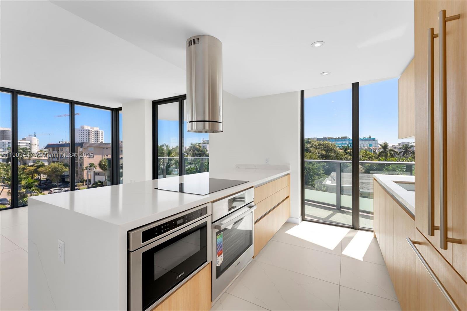 9901 W Bay Harbor Dr # 506