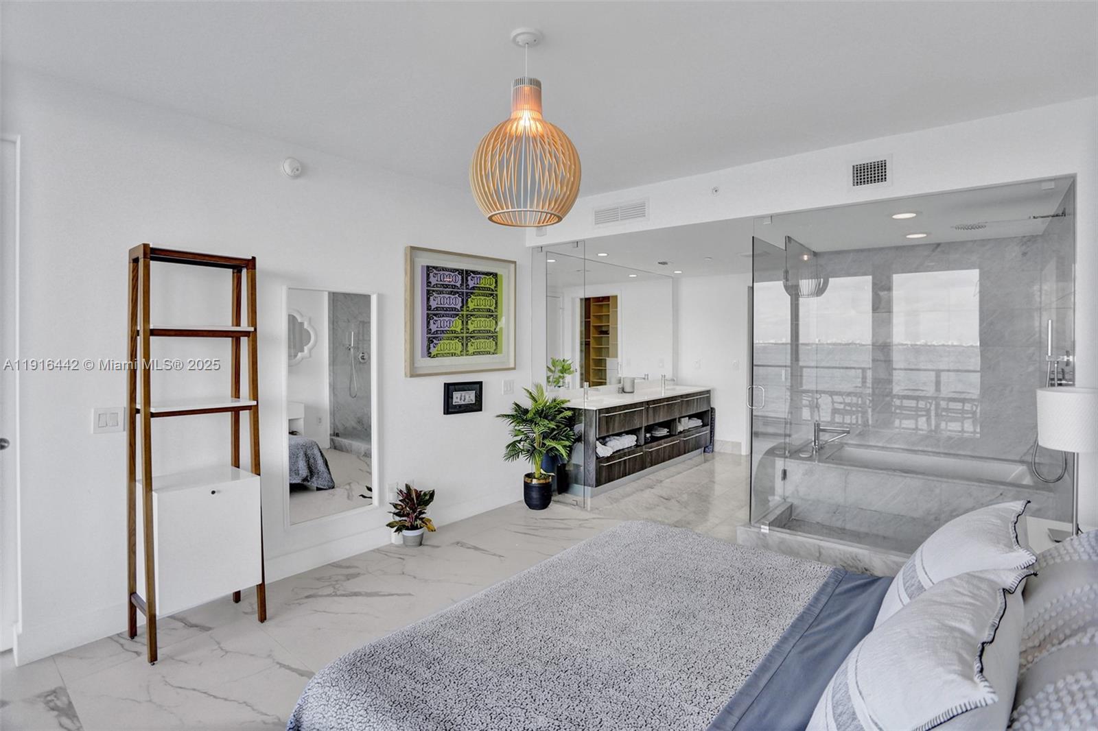 3131 NE 7th Ave # 403