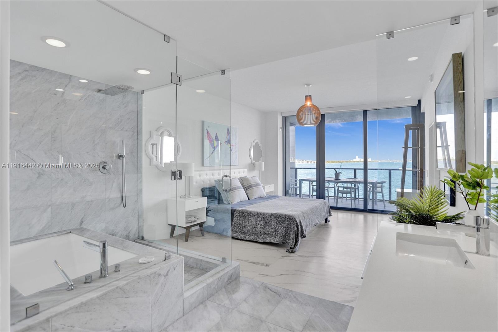 3131 NE 7th Ave # 403