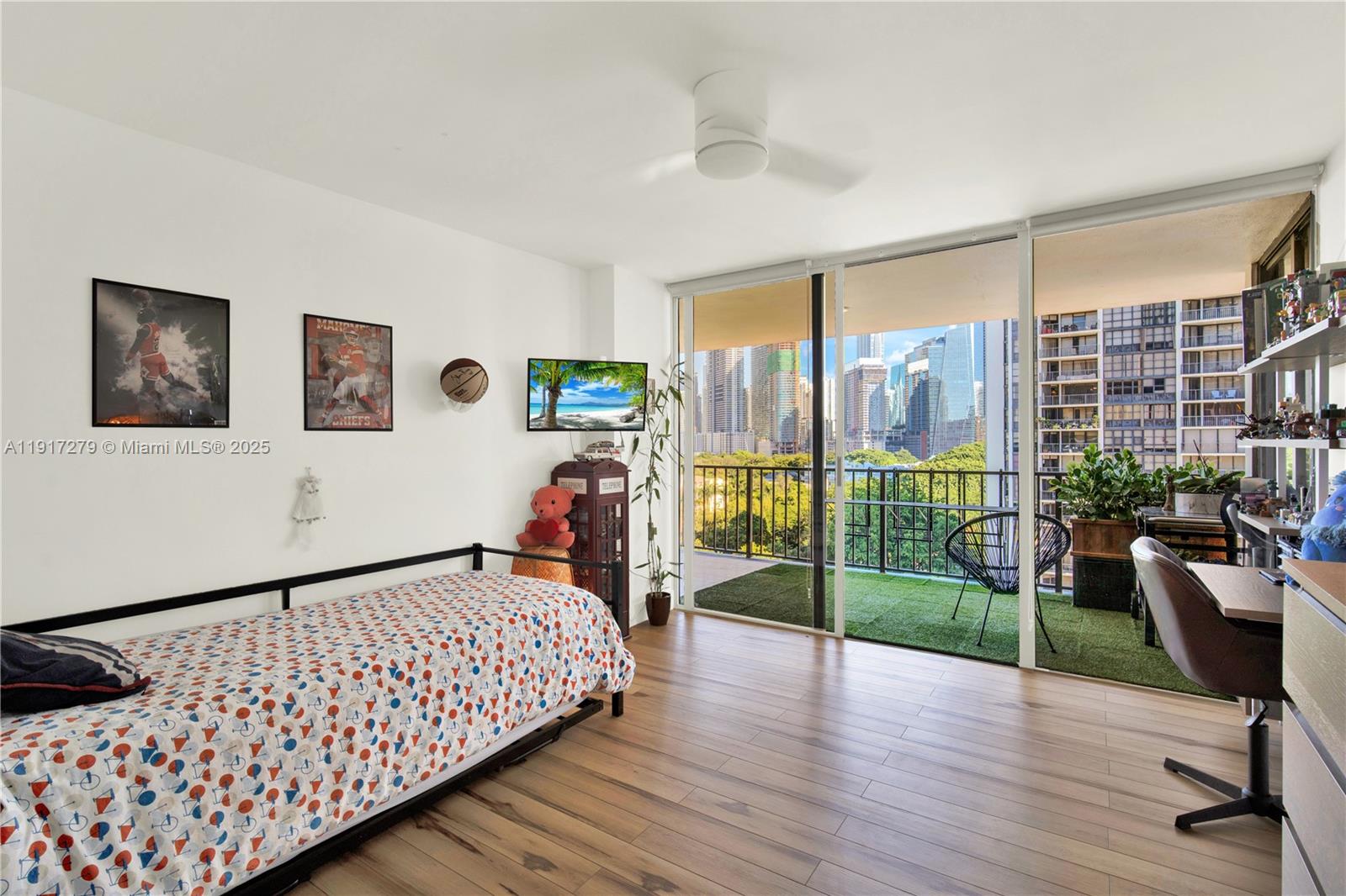 1915 Brickell Ave # C1101