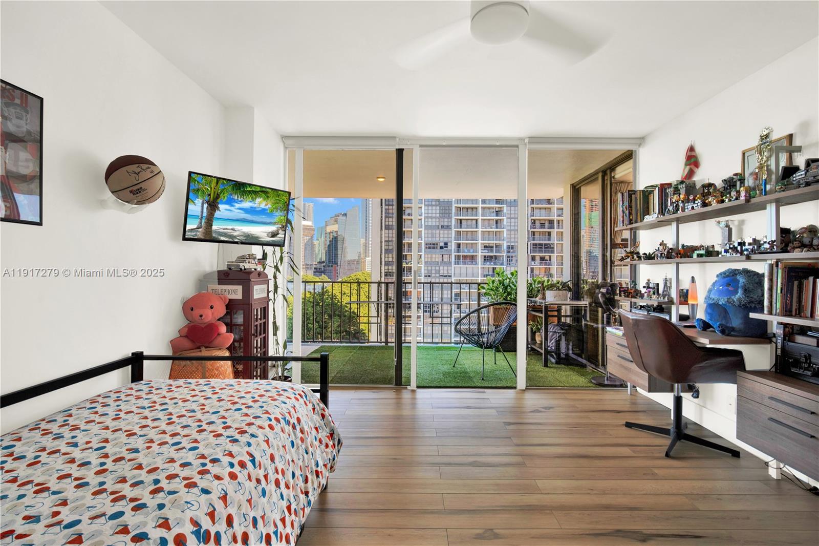 1915 Brickell Ave # C1101