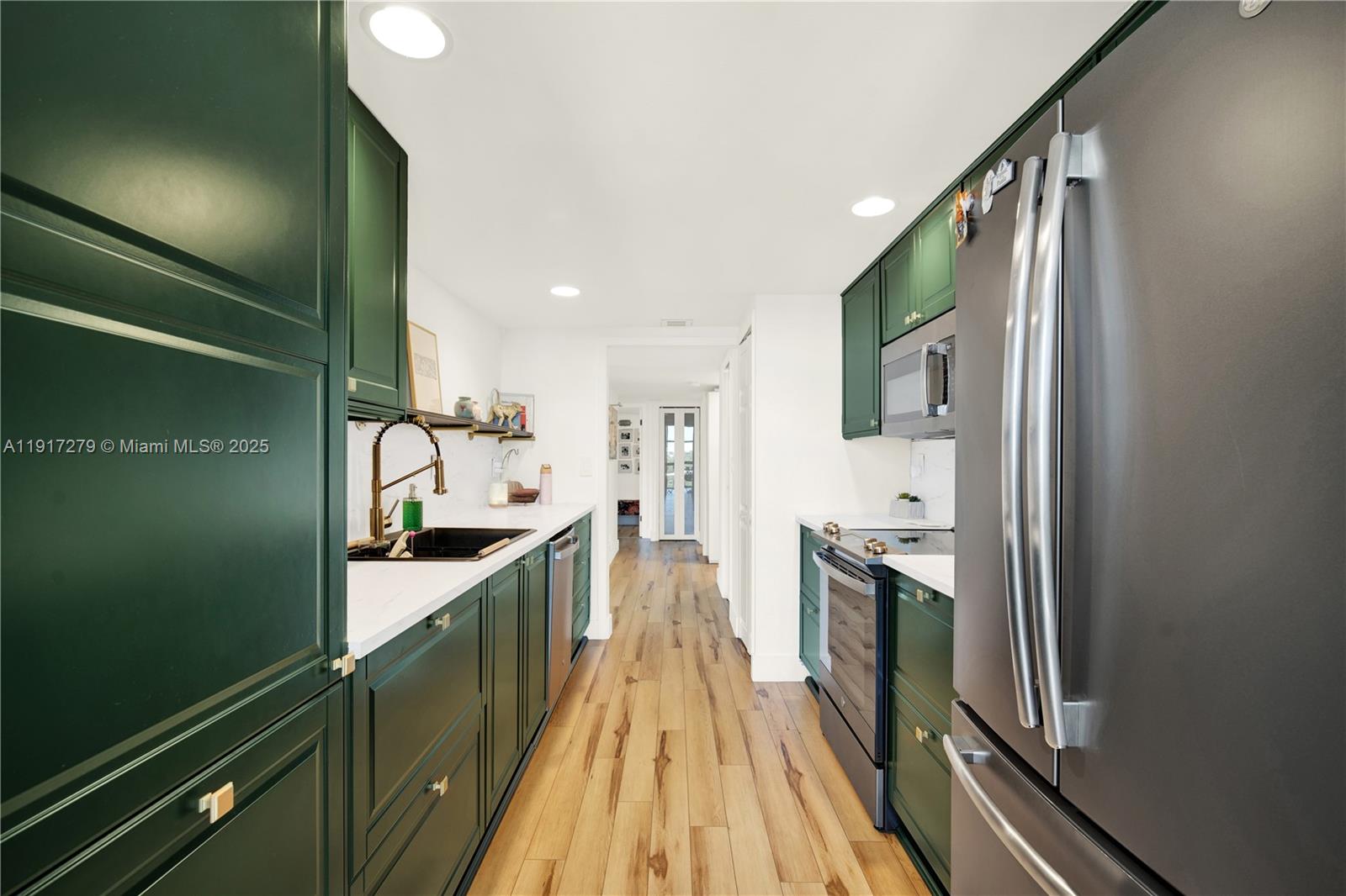 1915 Brickell Ave # C1101