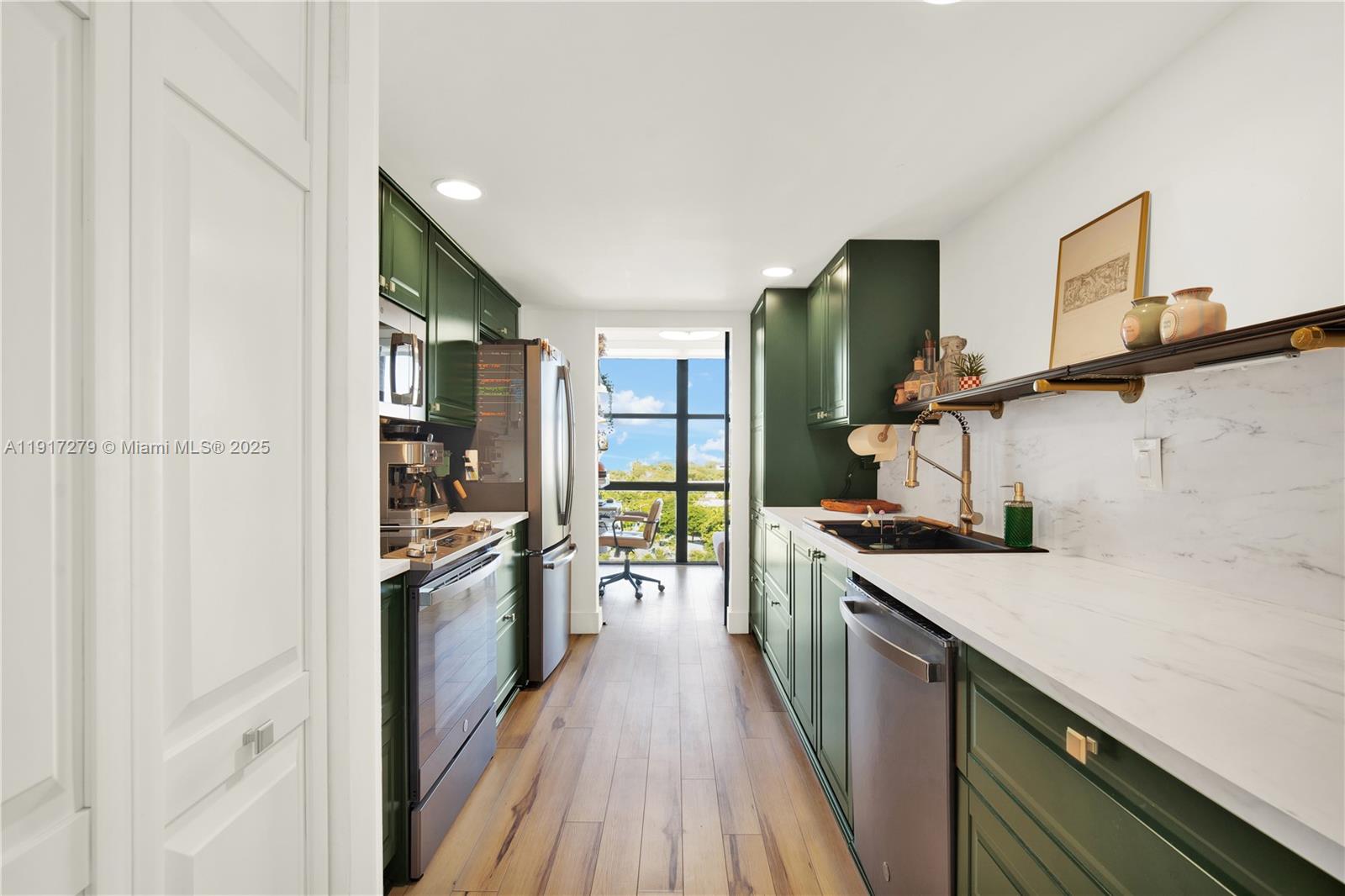 1915 Brickell Ave # C1101