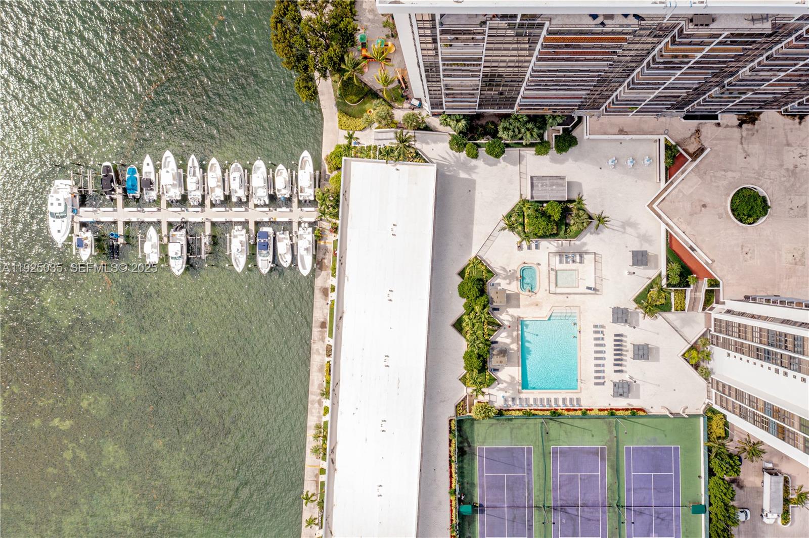 1925 Brickell Ave # D2006