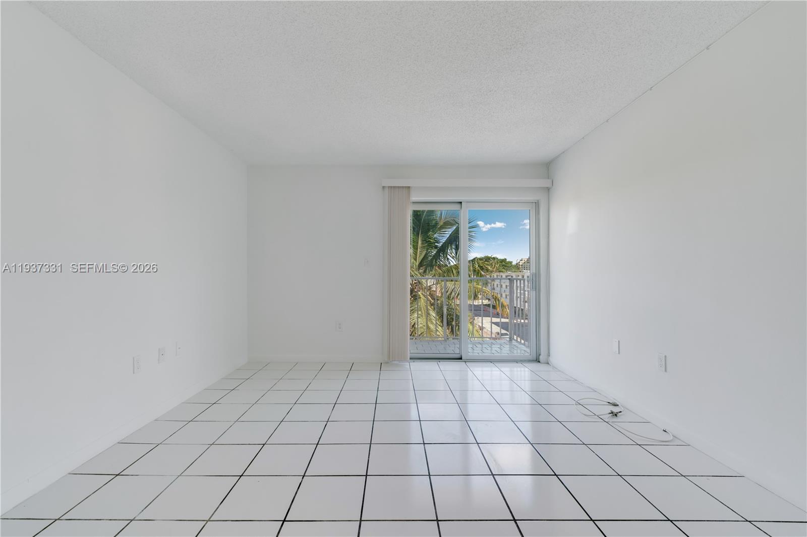 1428 Euclid Ave # 404