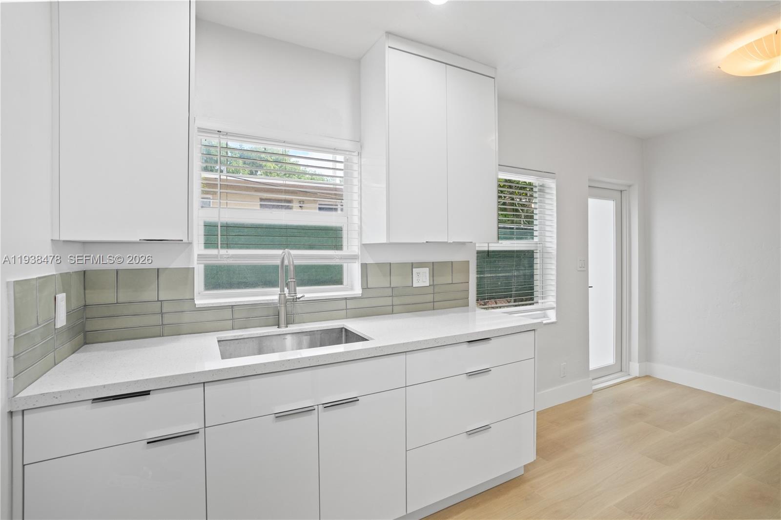 550 NE 68th St # 550