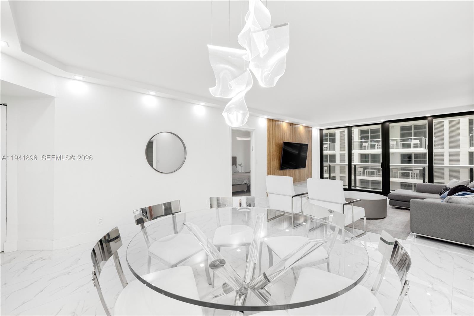 9455 Collins Ave # 806