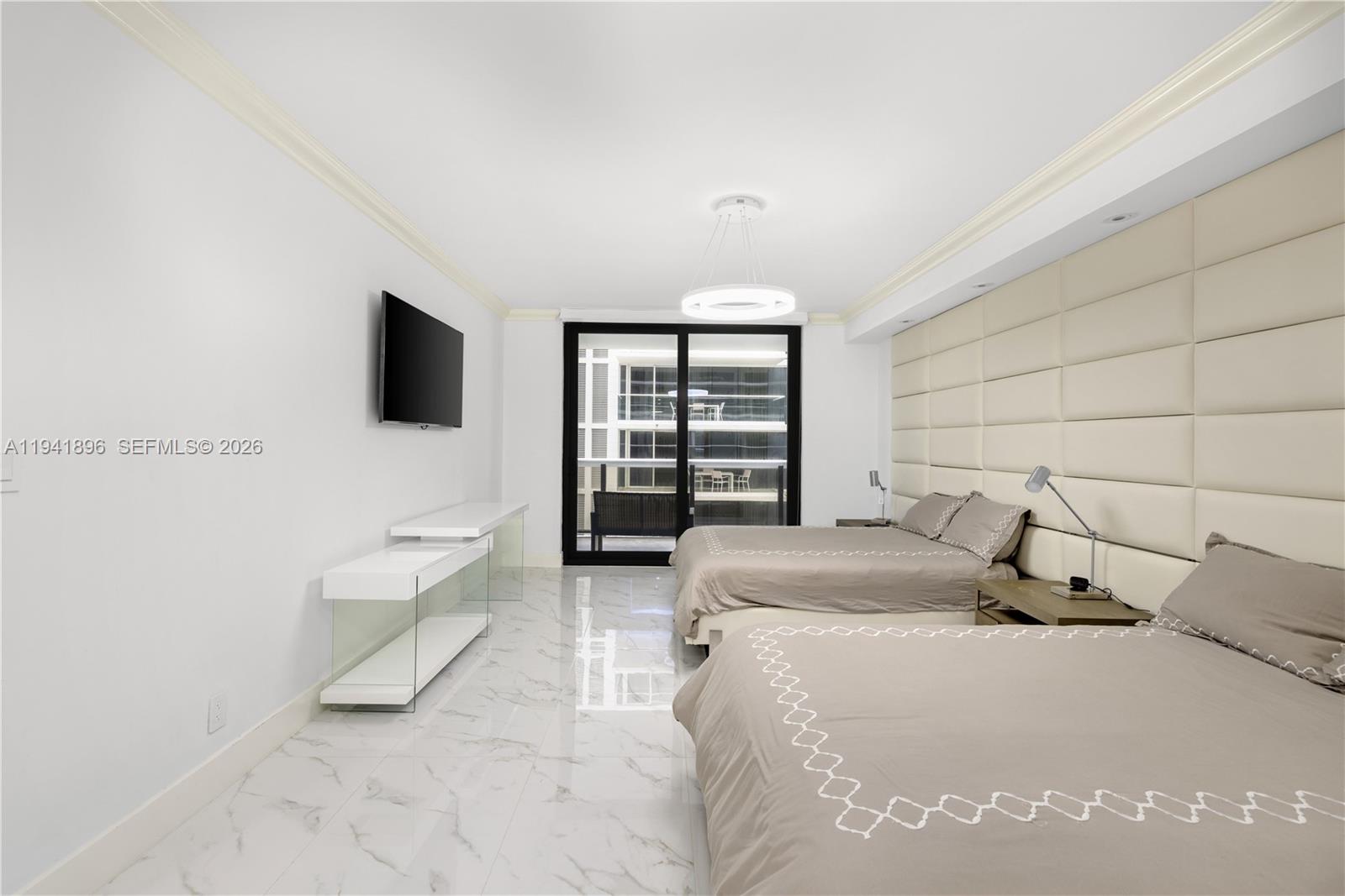 9455 Collins Ave # 806