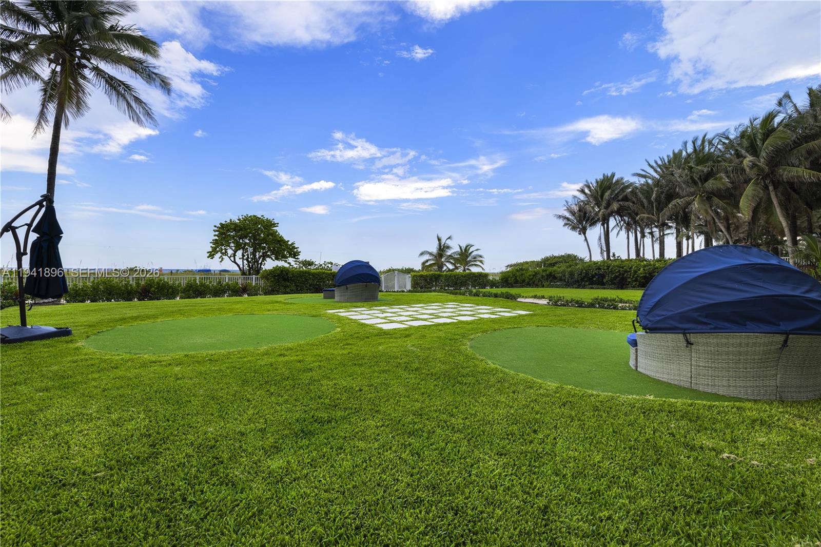 9455 Collins Ave # 806