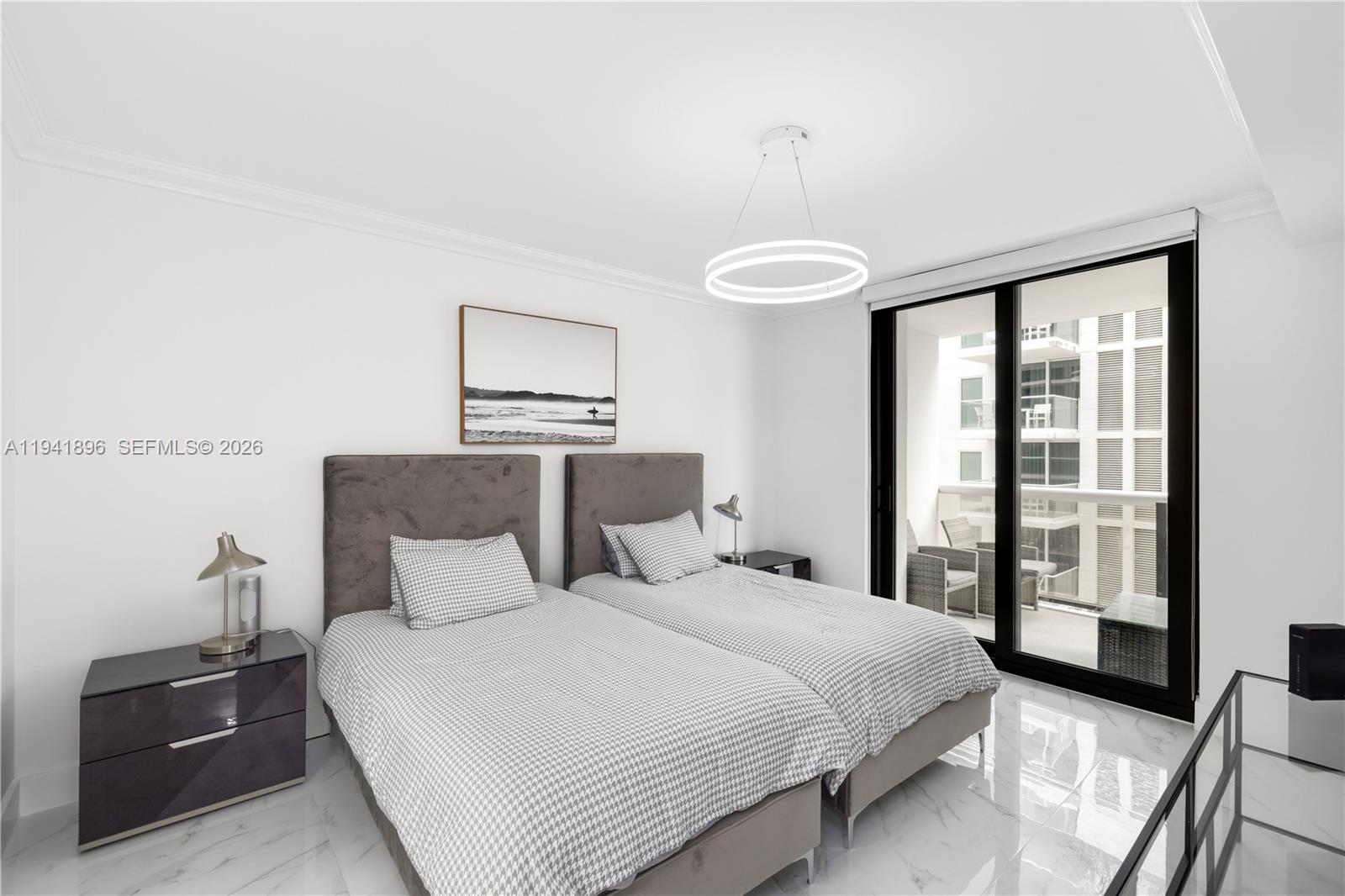 9455 Collins Ave # 806