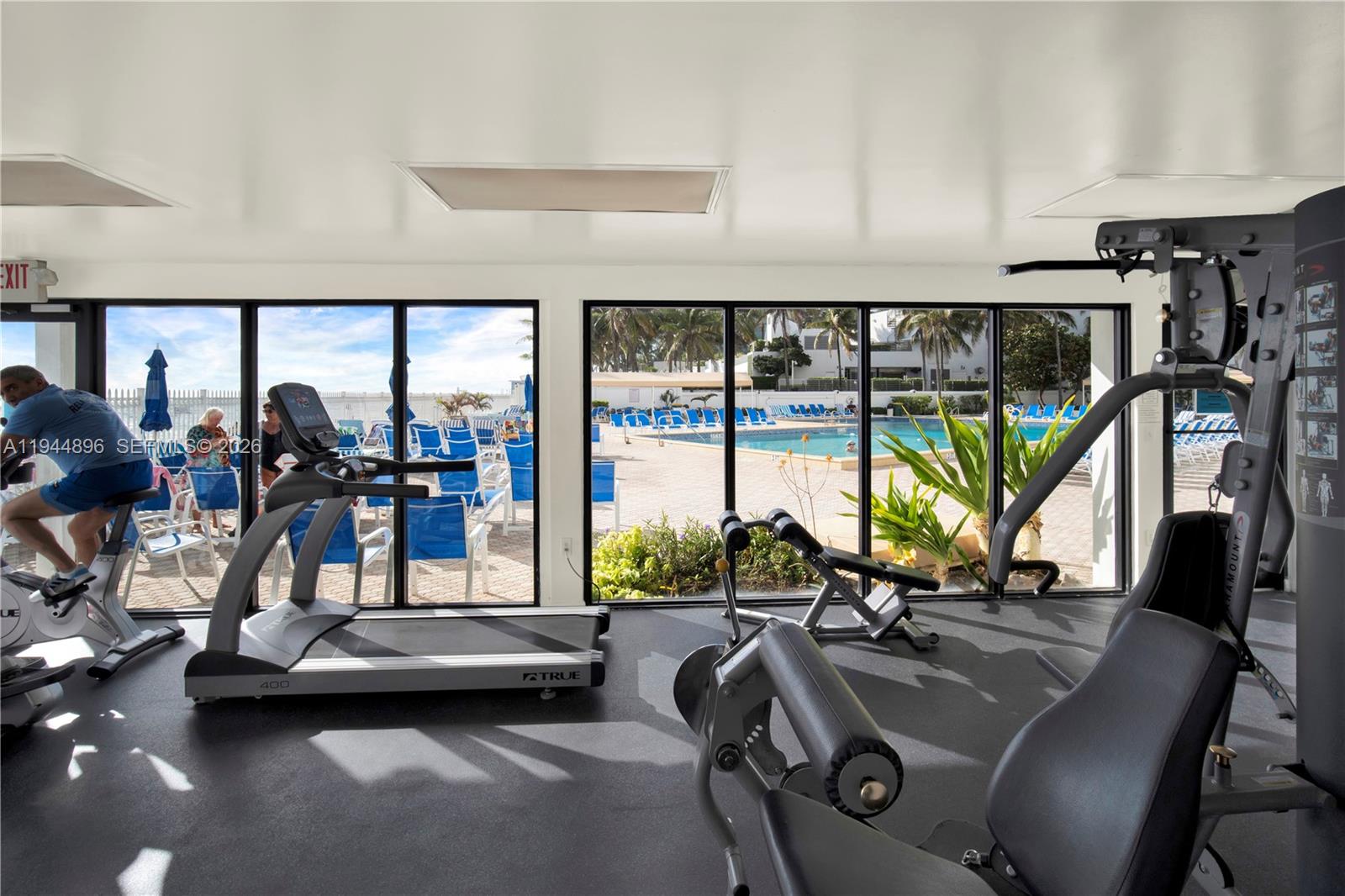 3505 S Ocean Dr # 318