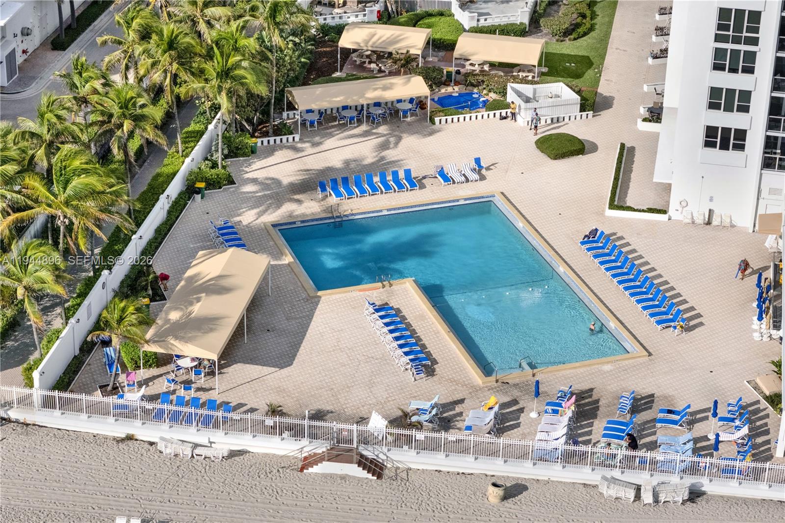 3505 S Ocean Dr # 318