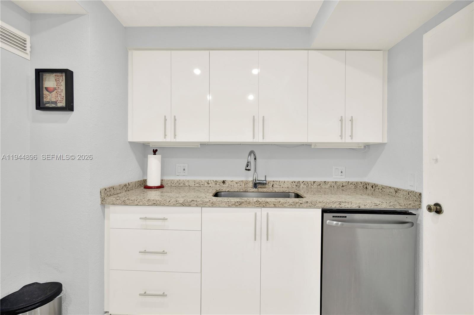 3505 S Ocean Dr # 318