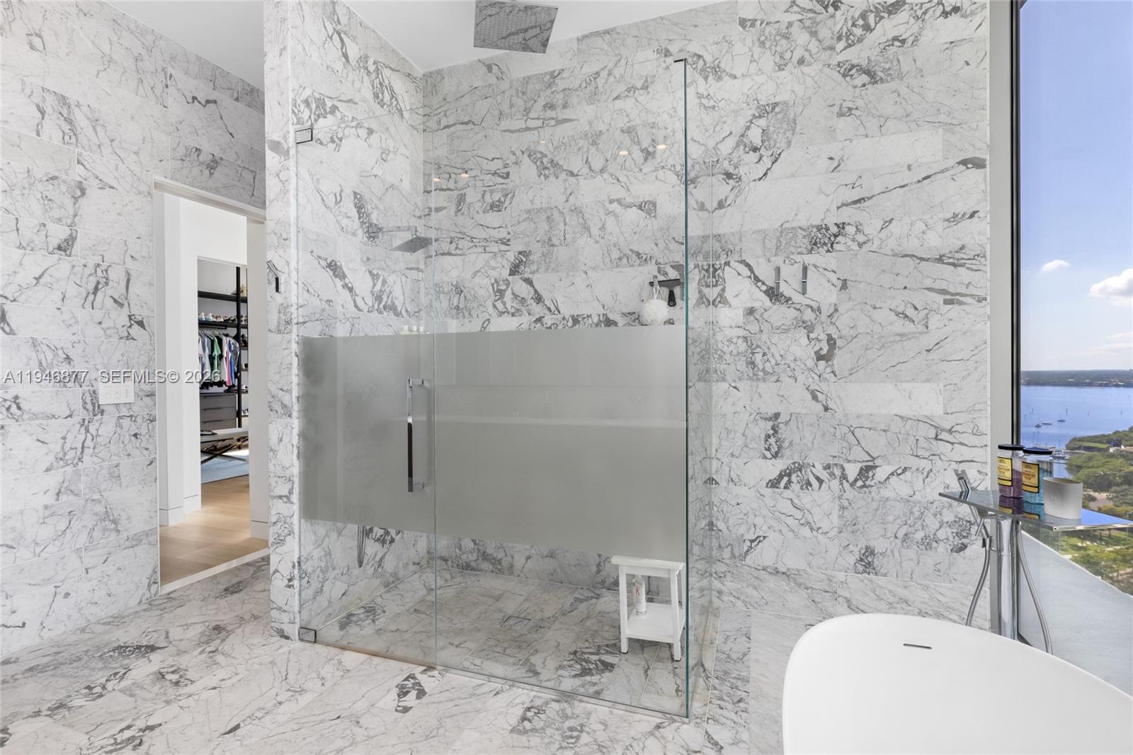 2675 S Bayshore Dr # 1602S